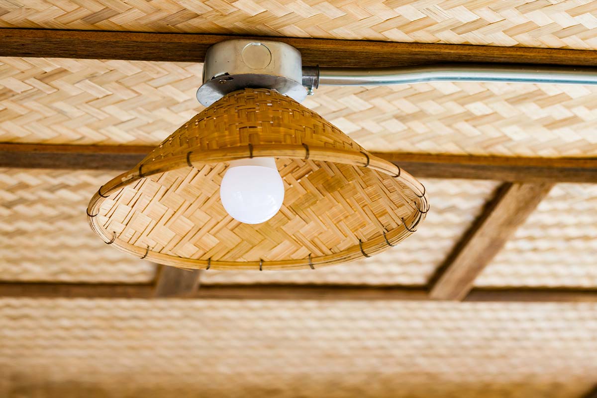 لوستر چوبی حصیری آویز سقفی - انواع لوستر چوبی مدرن