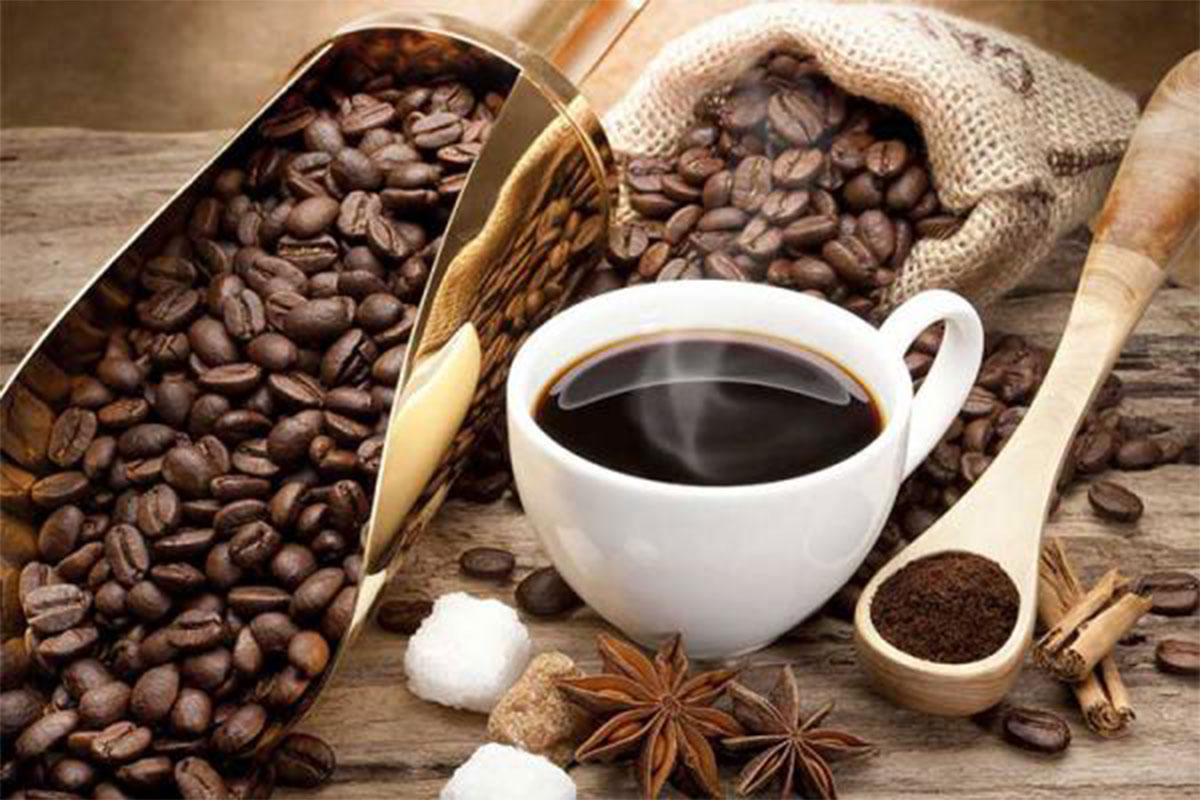 معرفی انواع قهوه و ترکیبات‌ان